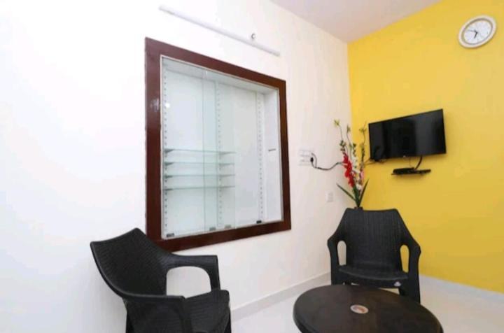 Wheel To Hills Stay Inn Service Apartments Chikmagalūr Exterior foto